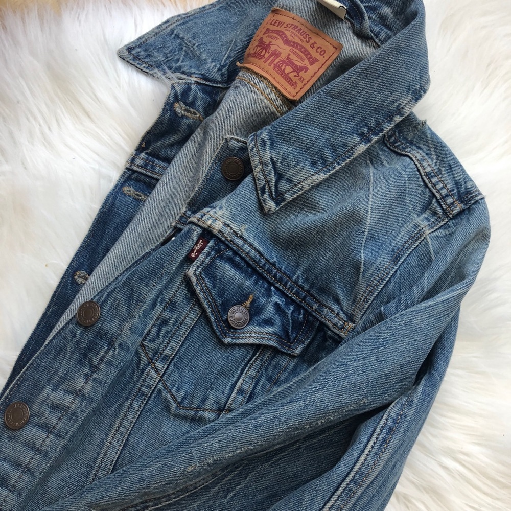 Cute Levi’s Denim Jacket